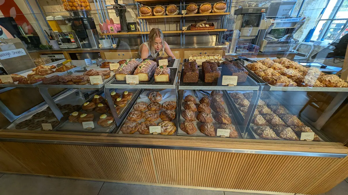 Aulds – bakery in Largs town centre